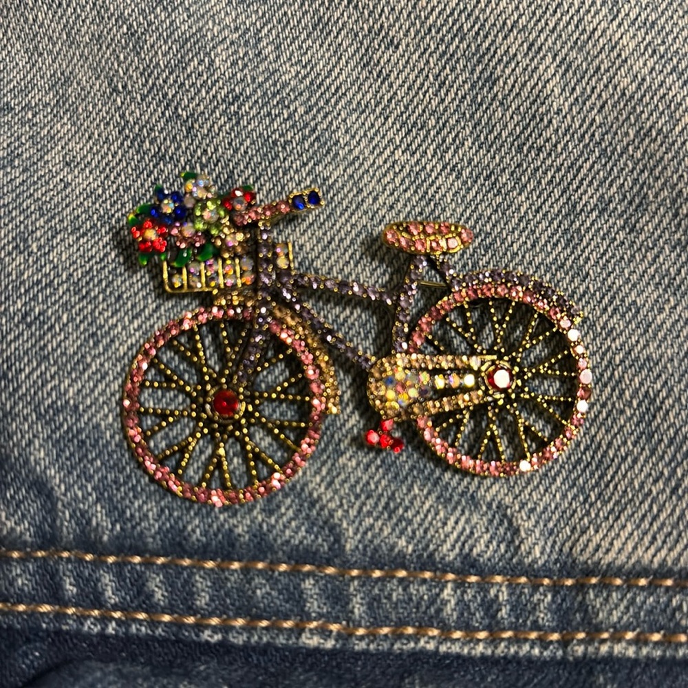 Bicycle Bike Brooch Pin Bling New